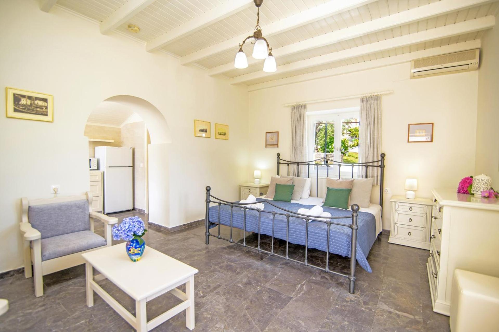Petroula By Villa Agios Stefanos (Thinali)